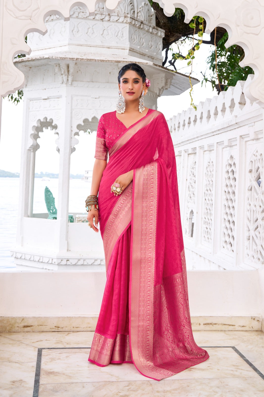 Festive Zari Woven Saree With Unstitched Blouse