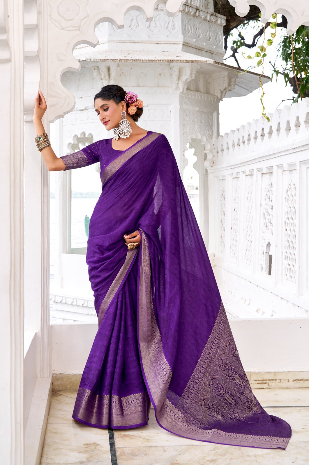 Festive Zari Woven Saree With Unstitched Blouse
