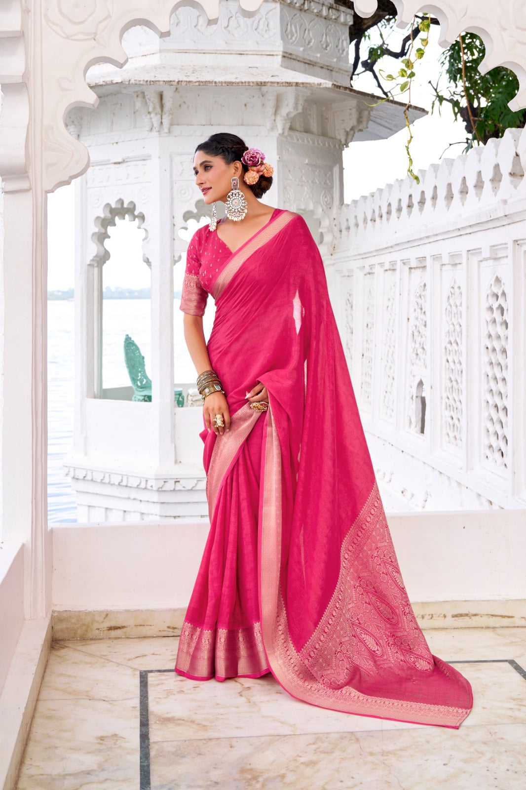 Festive Zari Woven Saree With Unstitched Blouse
