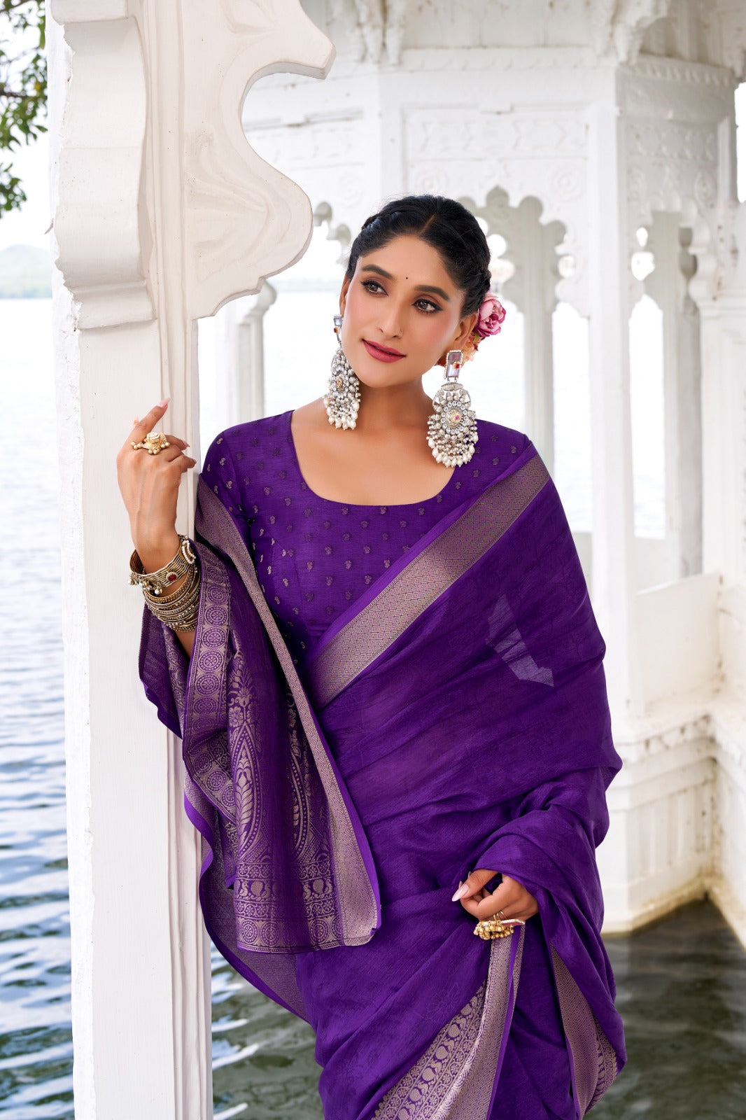 Festive Zari Woven Saree With Unstitched Blouse